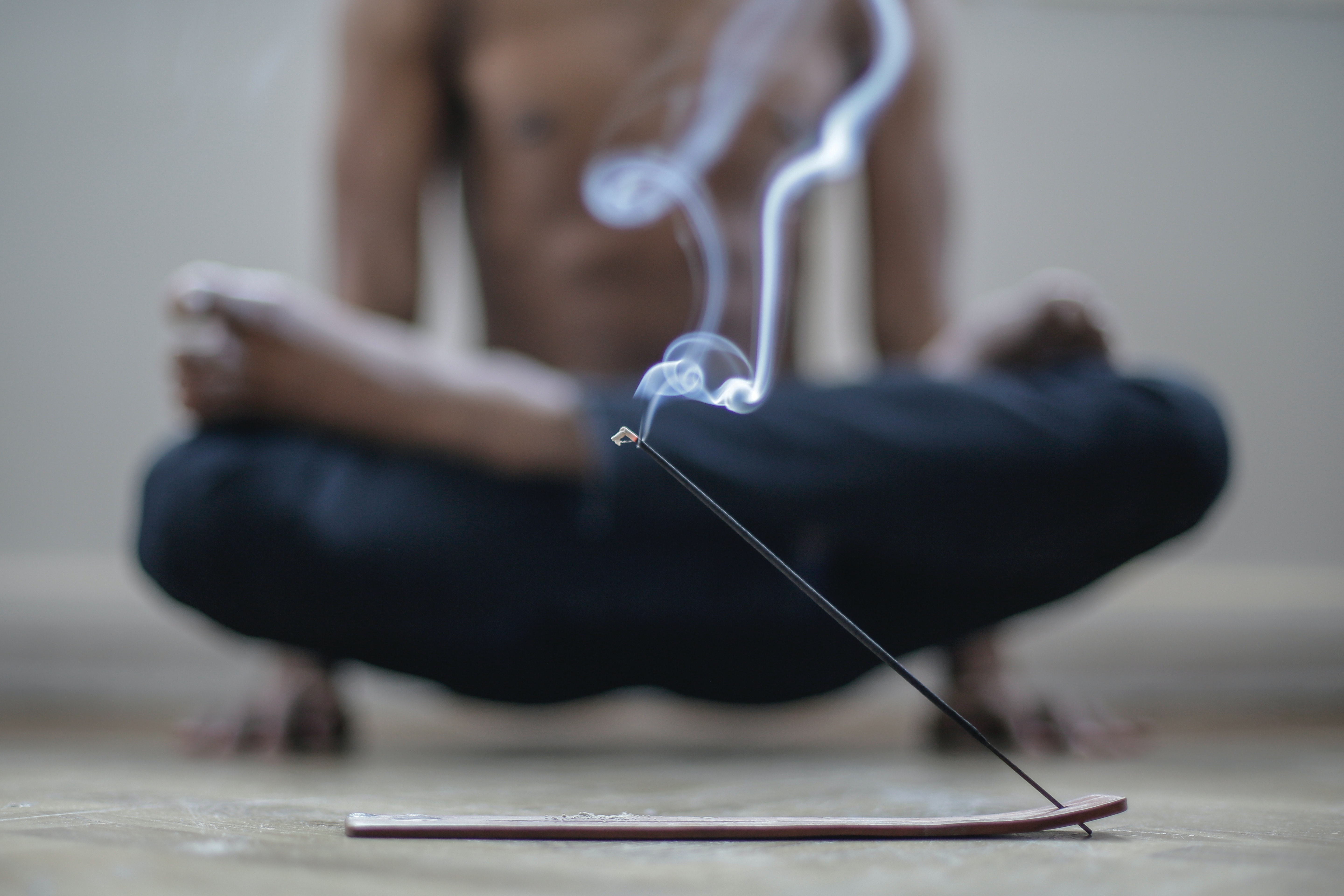 Yoga Essentiel - Cours à Lille Villeneuve d'Ascq Roubaix